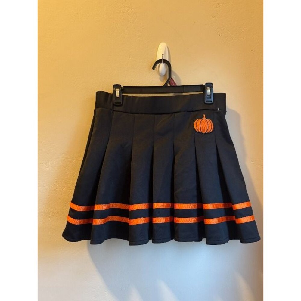 Pumpkin Pleated Skirt